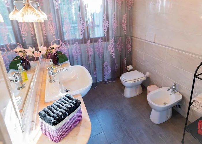 Sunny Courtyard Piombino