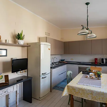 Lägenhet Sunny Courtyard *