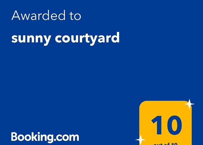 شقة Sunny Courtyard بيومبينوا